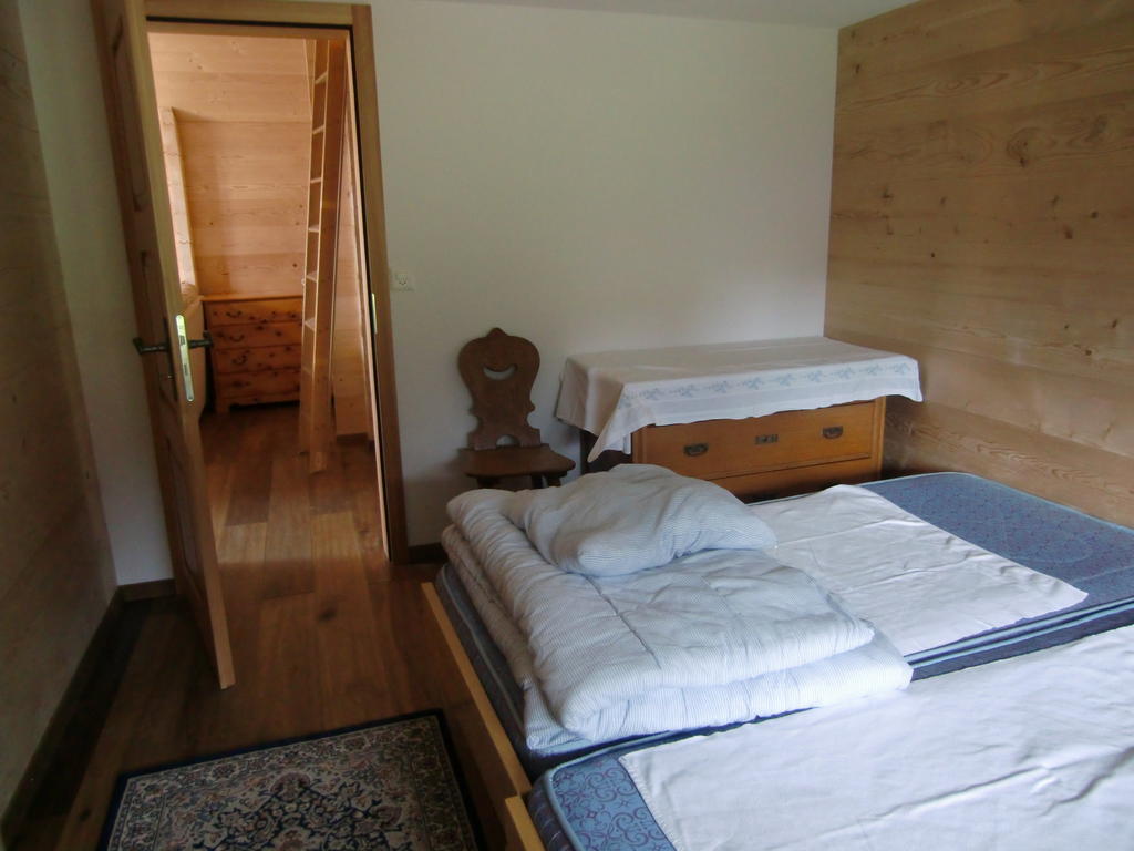 Chalet Valaisia Рідеральп Номер фото